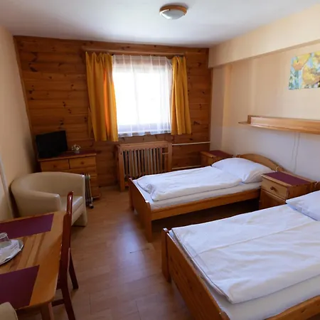 Penzion Una Vendégház 3*