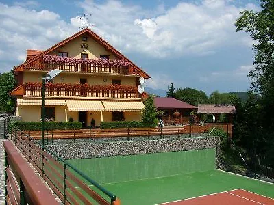 Πανσιόν Penzion Una 3*